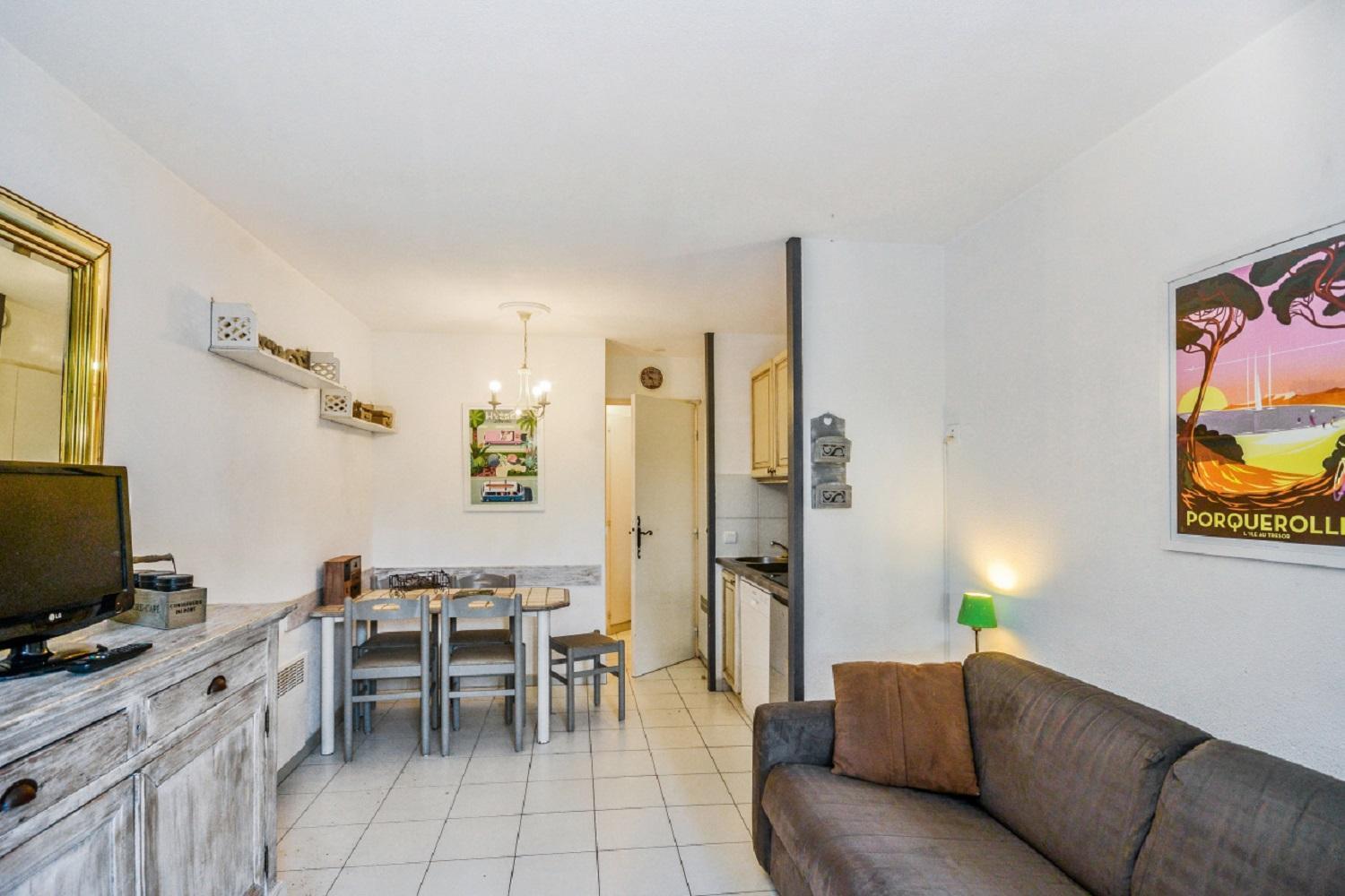 Residence La Pinede - Maeva Home Hyères Kamer foto