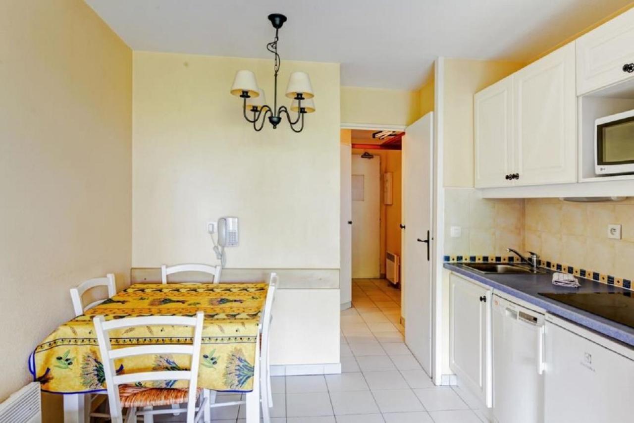 Residence La Pinede - Maeva Home Hyères Kamer foto