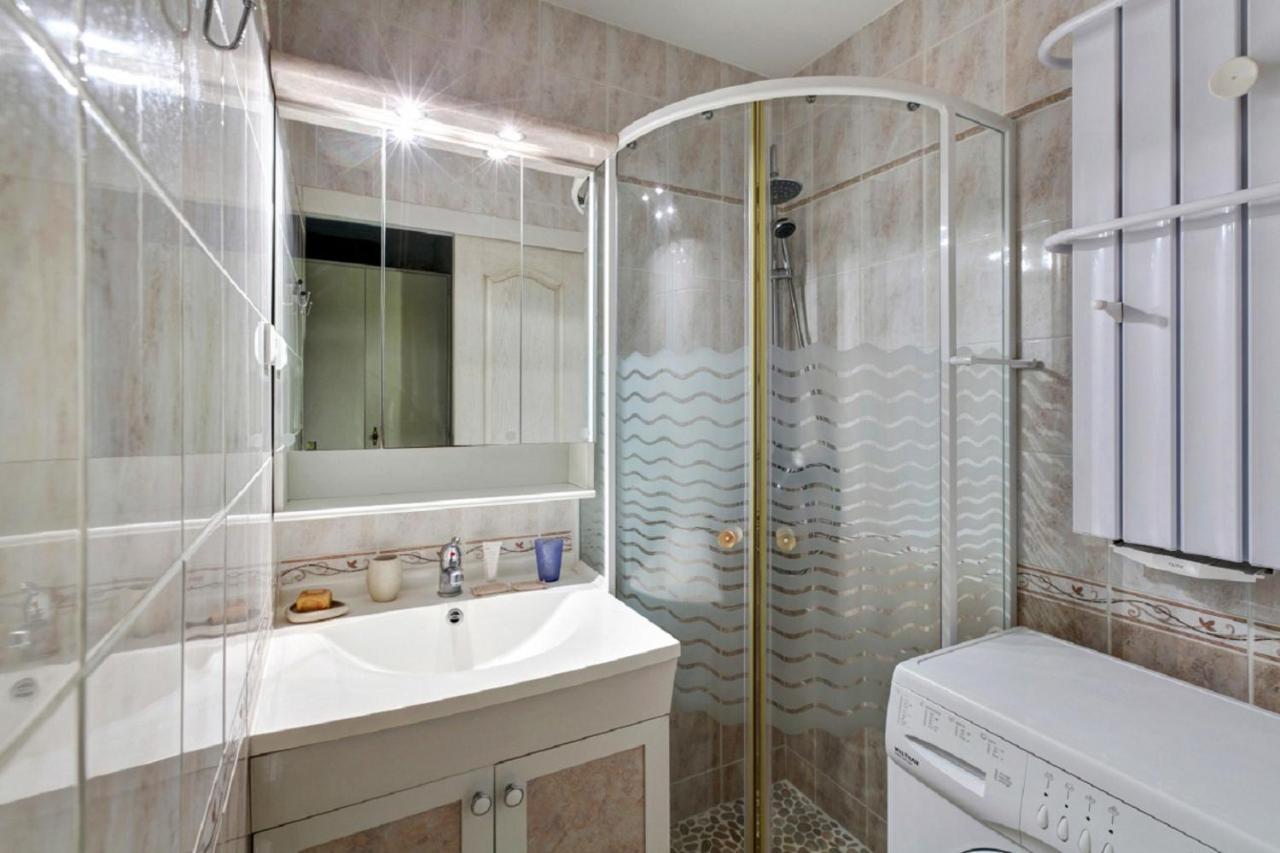 Residence La Pinede - Maeva Home Hyères Buitenkant foto