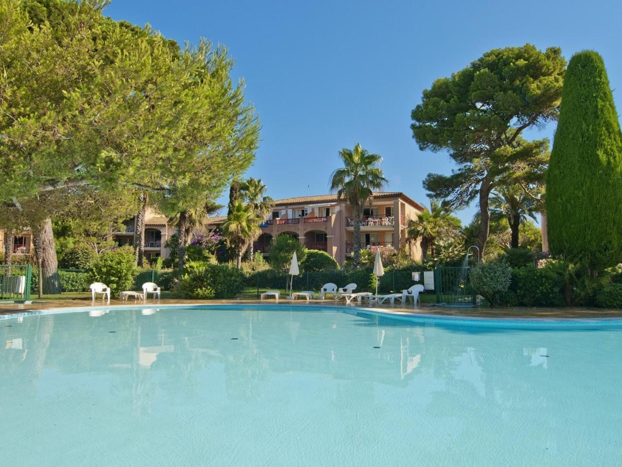 Residence La Pinede - Maeva Home Hyères Buitenkant foto